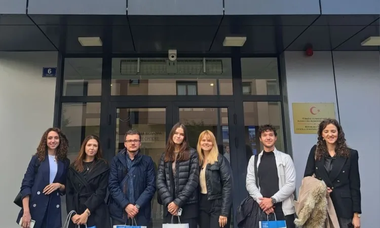 IUS Professors and Students at ACRYRED Seminar