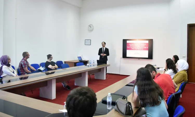 Prof. Dr. Jin Miyawaki from Kyushu University Delivers a Lecture on Deep Tech Applications