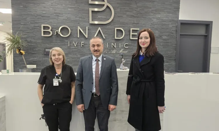 IUS Explores Collaborative Opportunities at Bona Dea Health Center